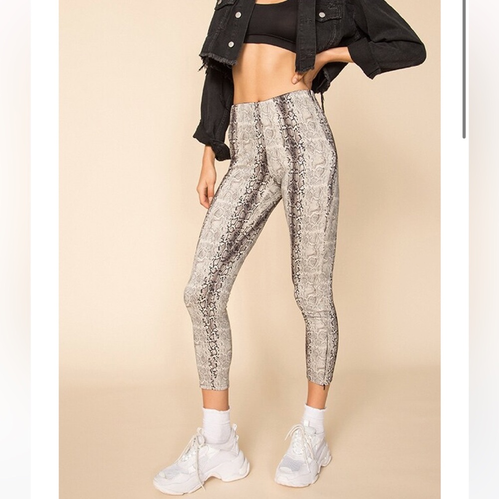 Superdown Revolve Syna Snake Print Pull on Pants Leggings Small